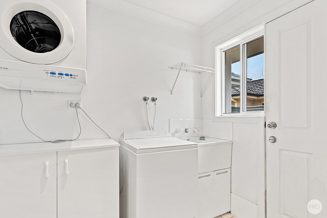 8 Sanderling Close SALAMANDER BAY 23