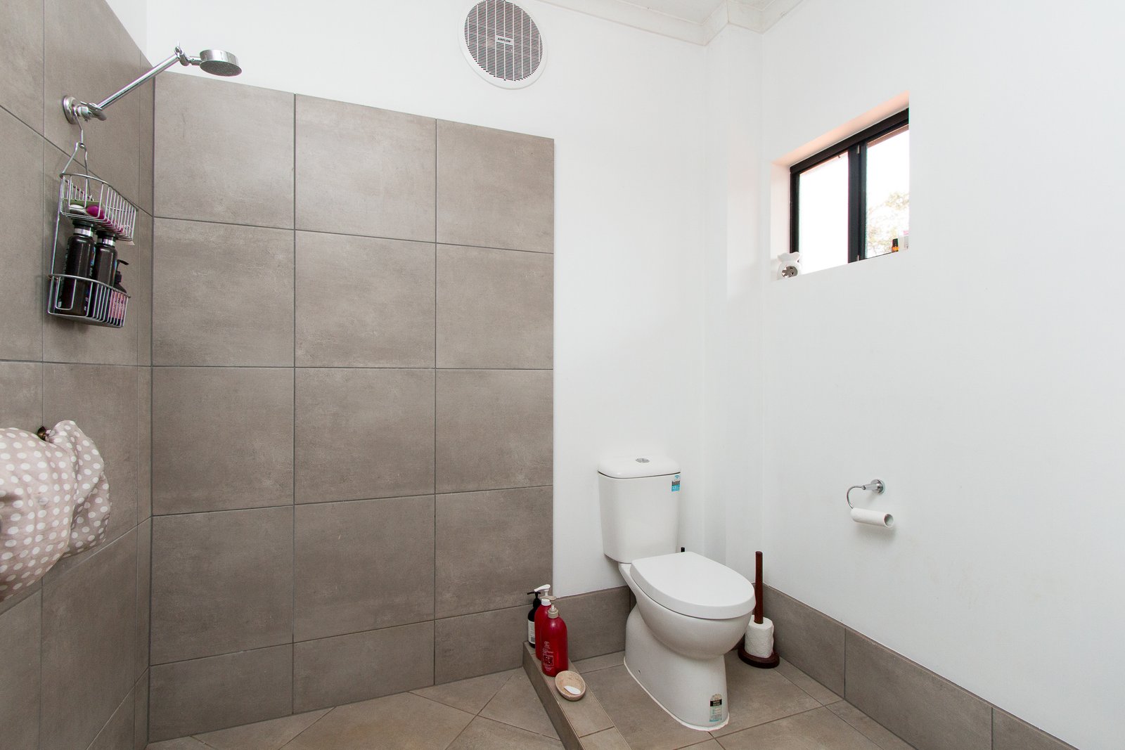 8 Sands Street BILINGURR 17