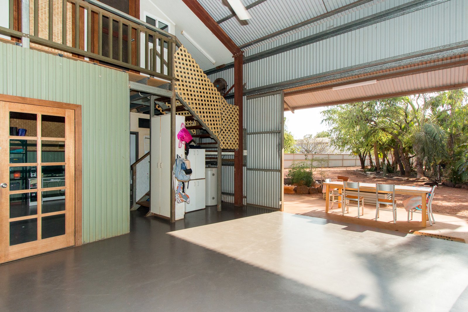 8 Sands Street BILINGURR 25