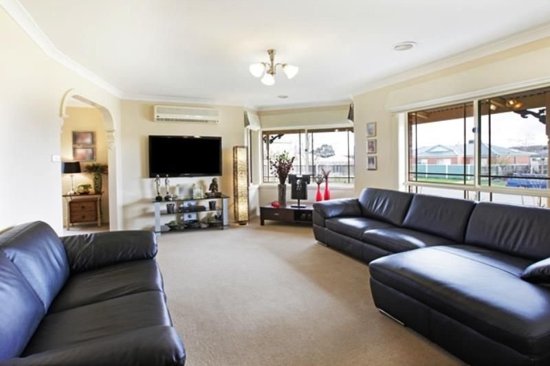 Gallery: 8 Sandtoft Court