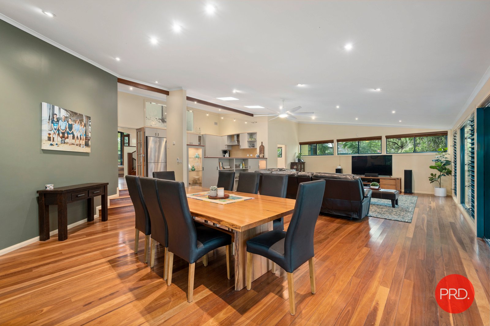 8 Sandy Beach Road KORORA 8