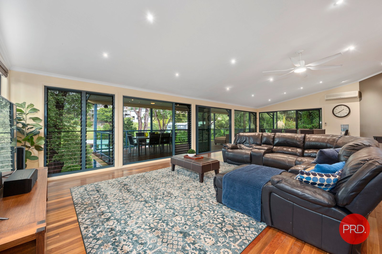 8 Sandy Beach Road KORORA 10