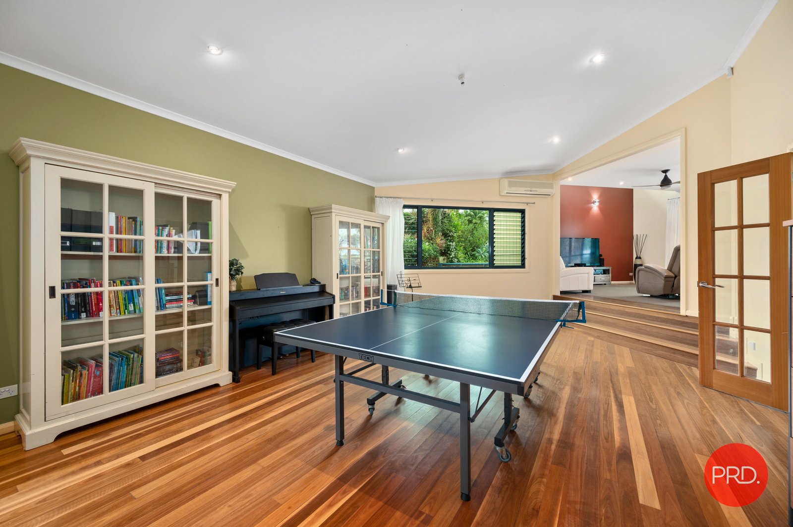 8 Sandy Beach Road KORORA 12