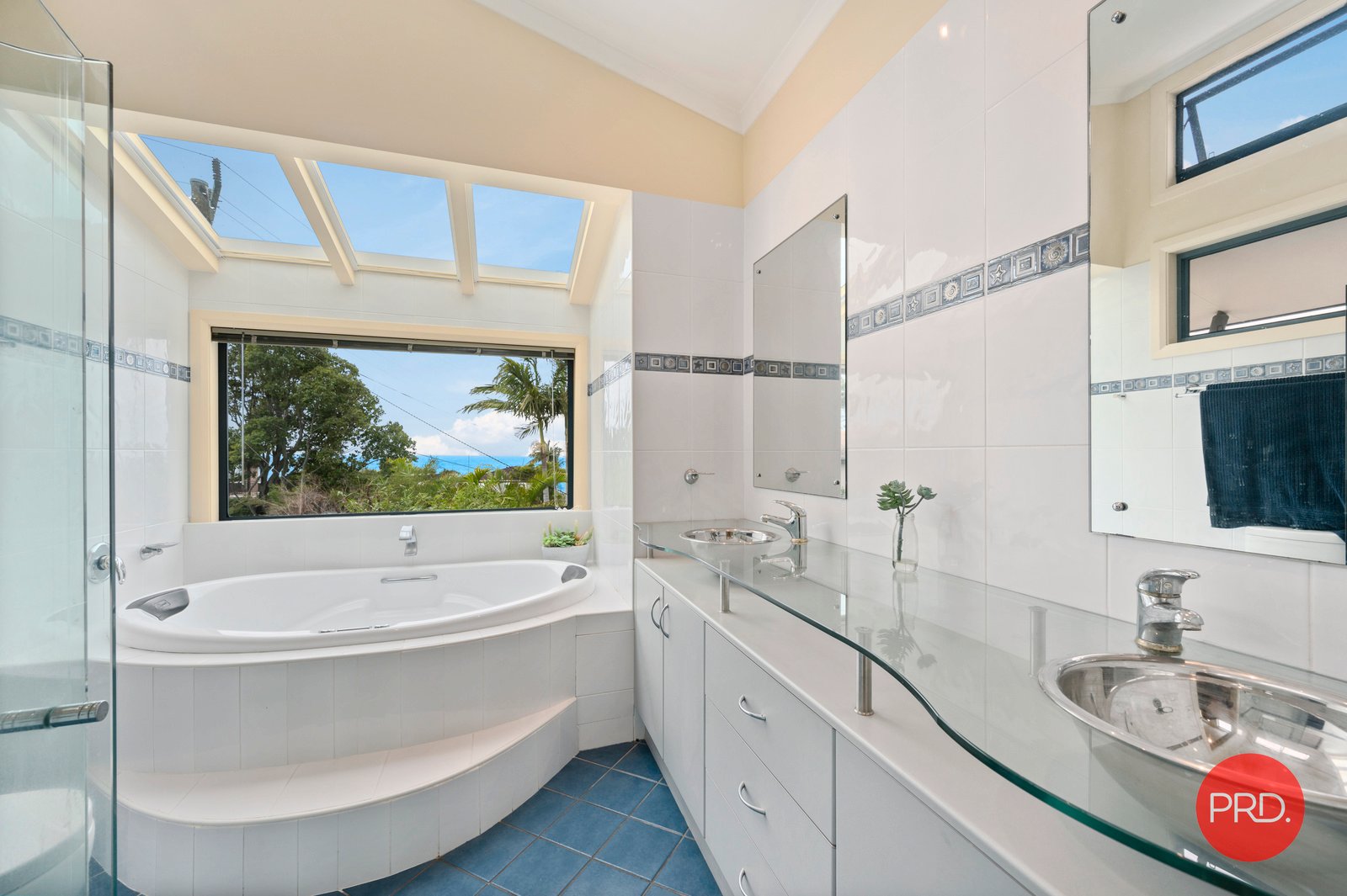 8 Sandy Beach Road KORORA 16