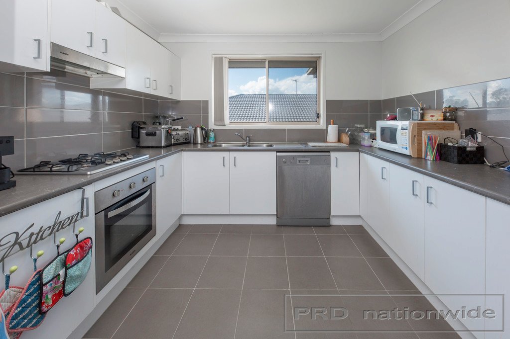8 Sapphire Drive RUTHERFORD 4