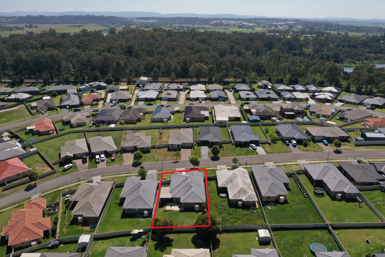 8 Sapphire Drive RUTHERFORD 2