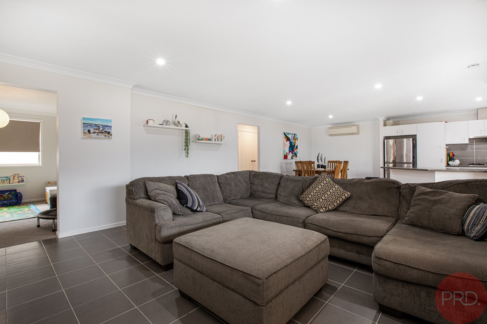 8 Sapphire Drive RUTHERFORD 6