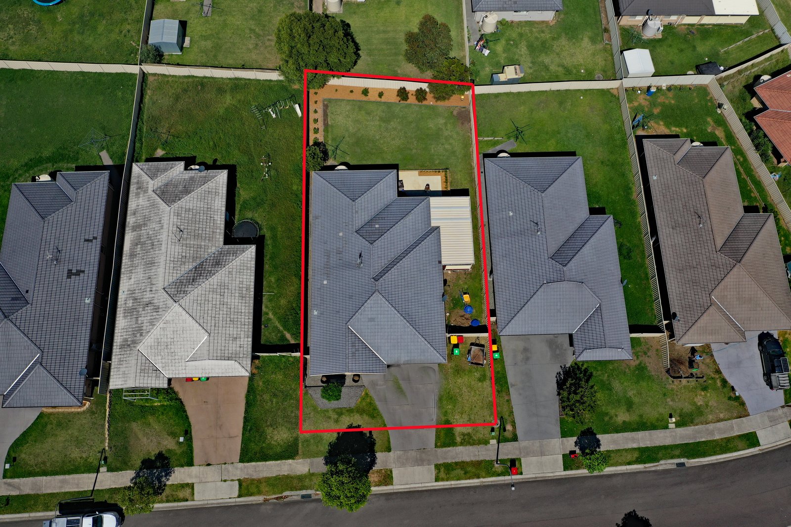 8 Sapphire Drive RUTHERFORD 14