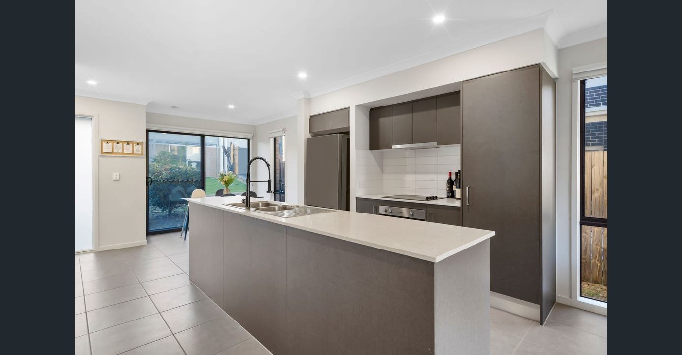 8 Savanna Gardens PIMPAMA 3