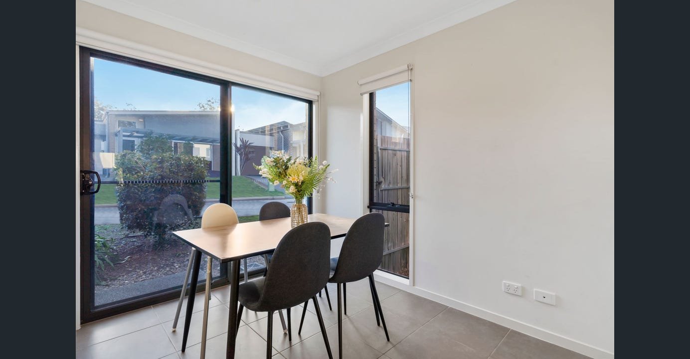 8 Savanna Gardens PIMPAMA 5