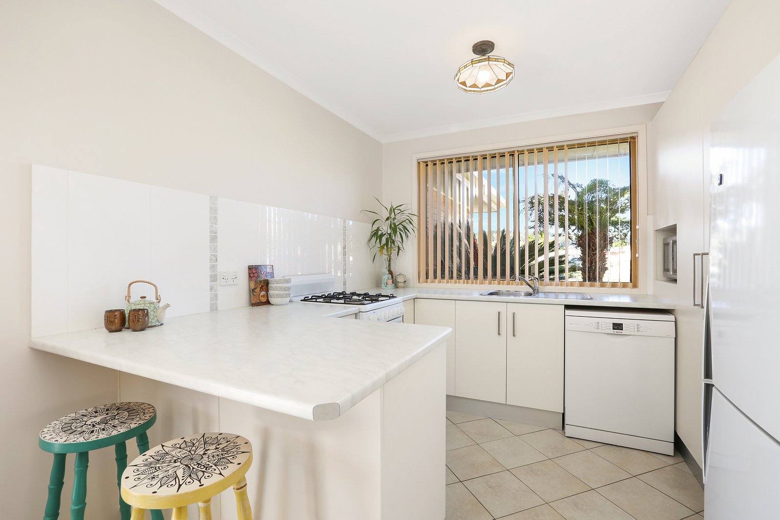 8 Sawtell Street ALBION PARK 2
