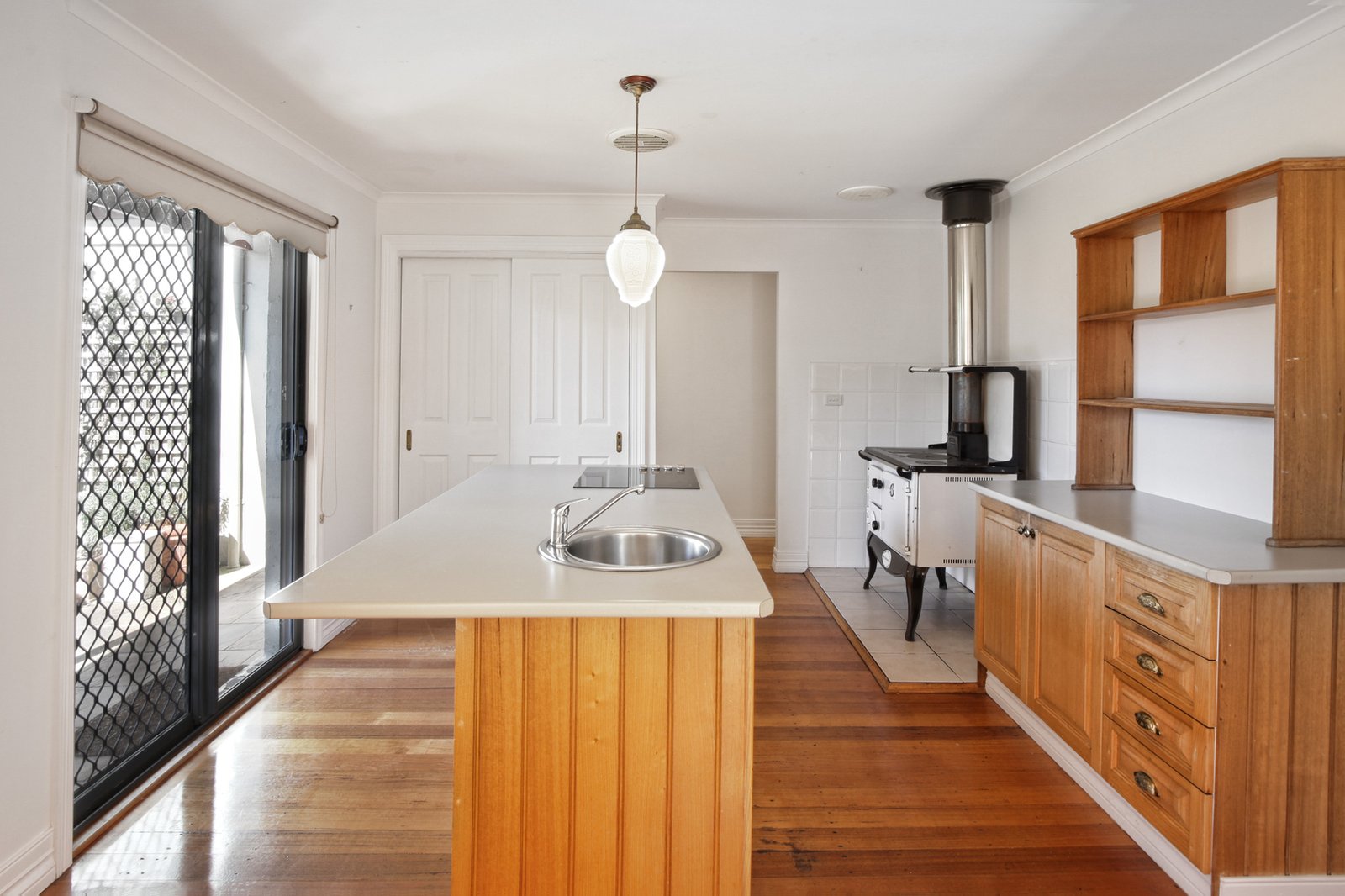 Real Estate and Property in 8 Scotia Place, Woodend, VIC