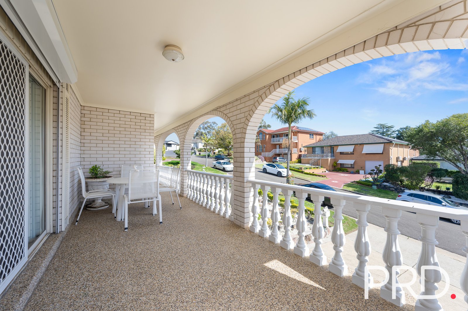 8 Segefield Place CASULA 13