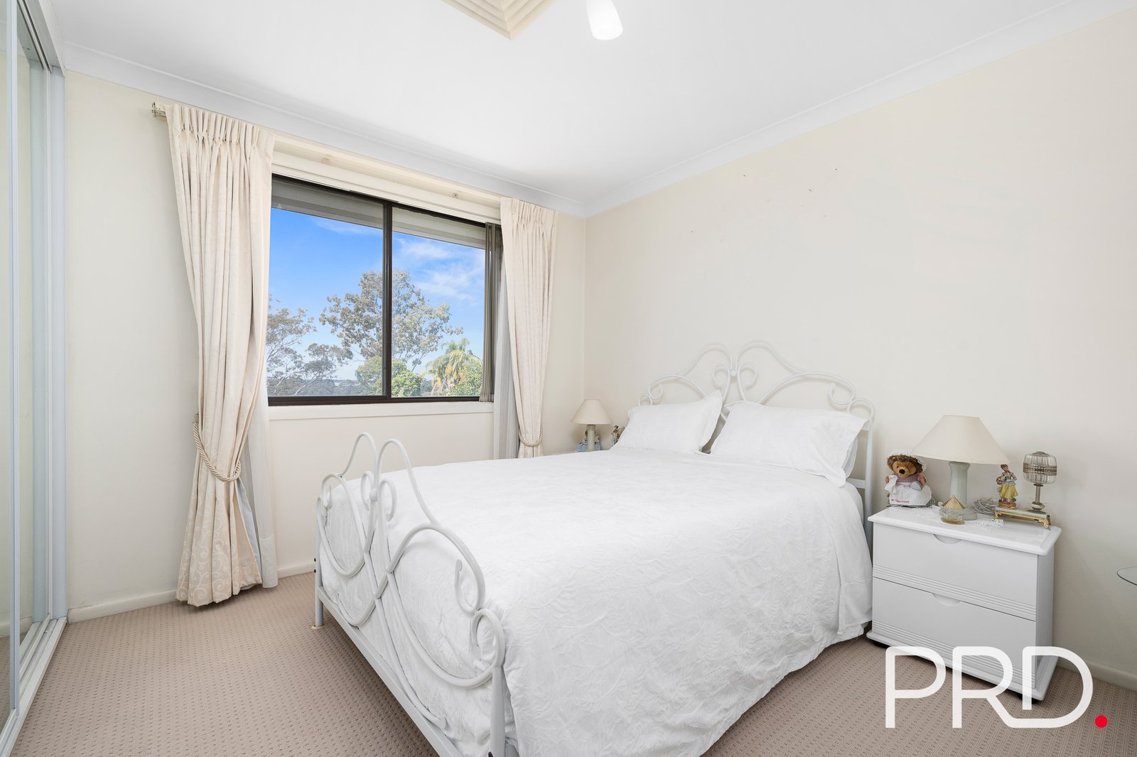 8 Segefield Place CASULA 15