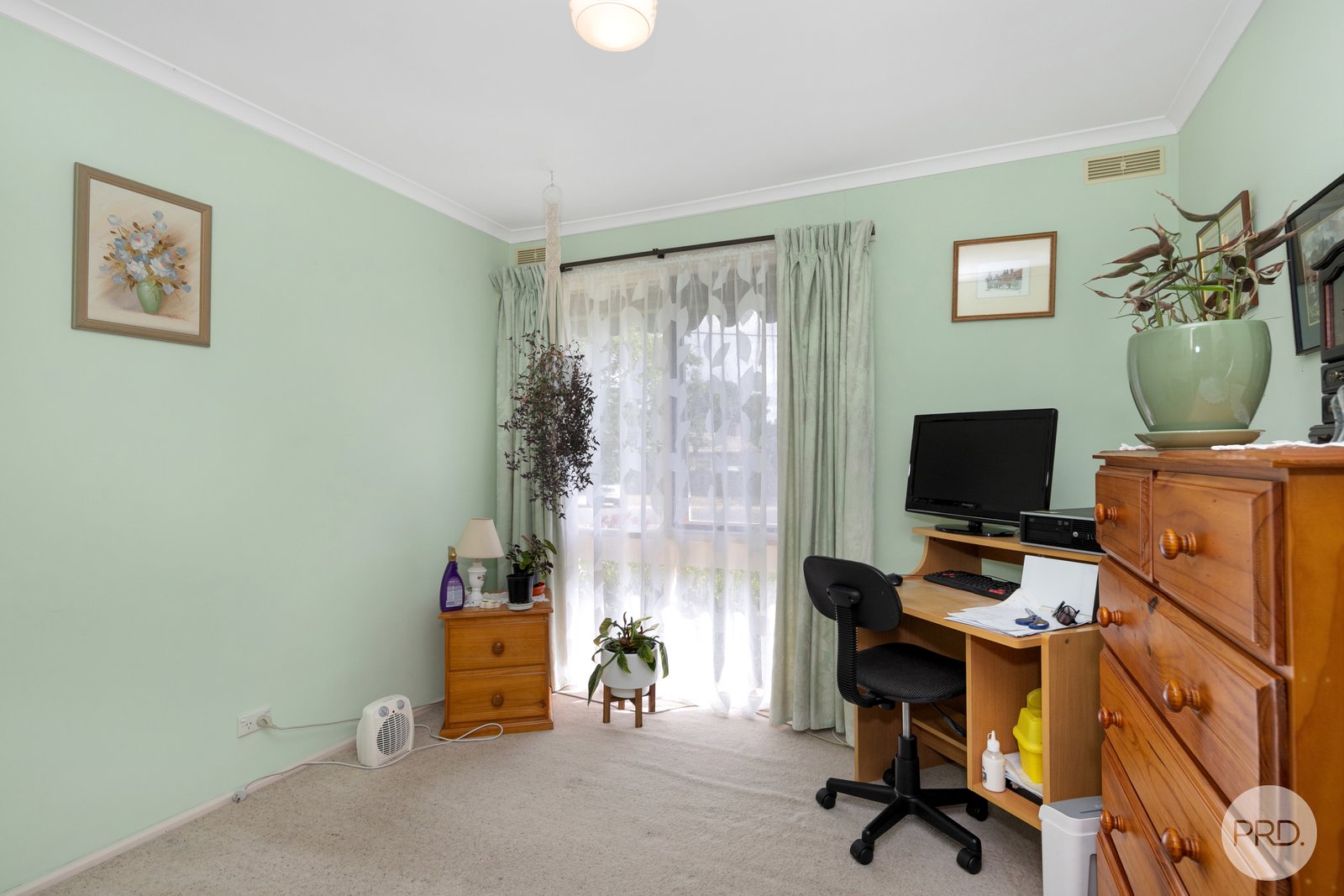 8 Semmens Avenue CRESWICK 9