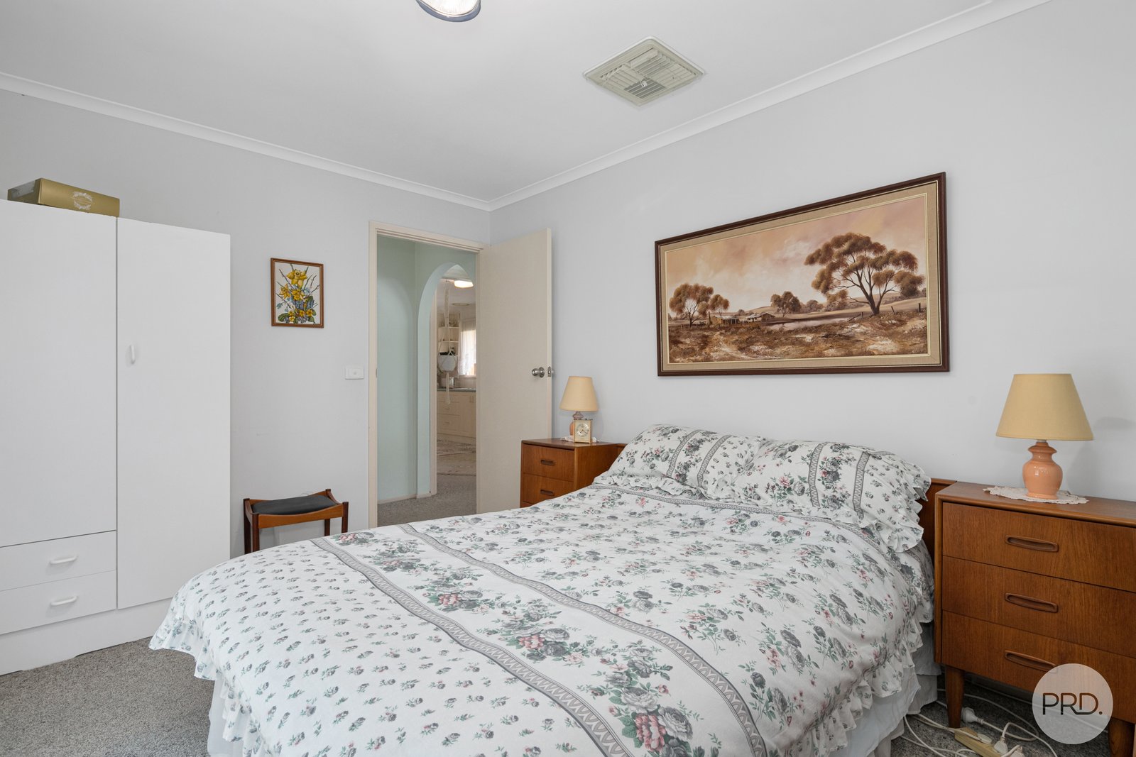 8 Semmens Avenue CRESWICK 11