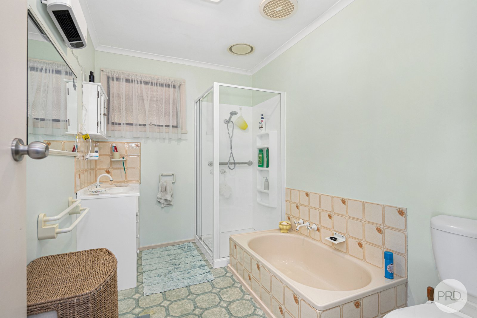 8 Semmens Avenue CRESWICK 13