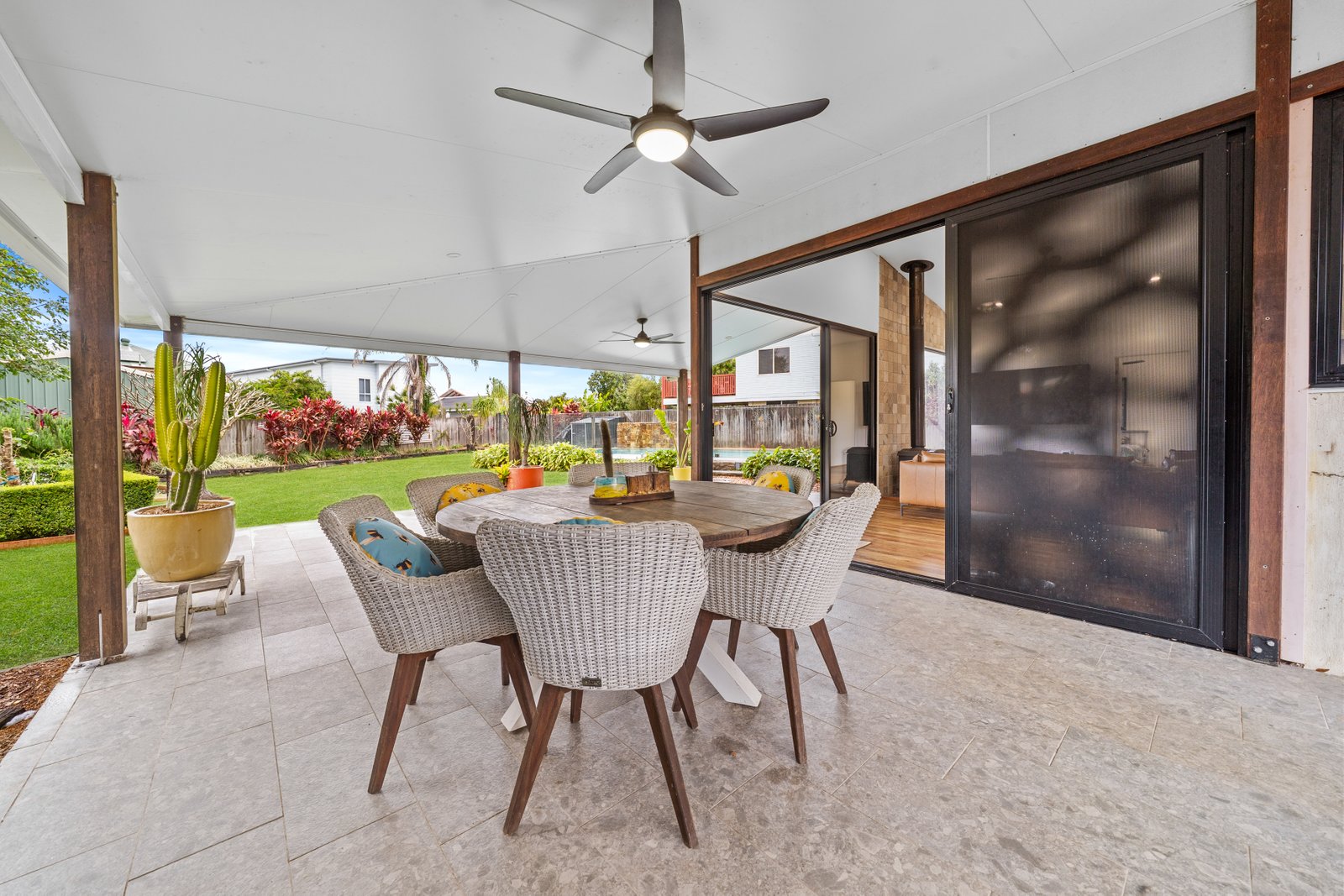 8 Serpentine Creek Road REDLAND BAY 8