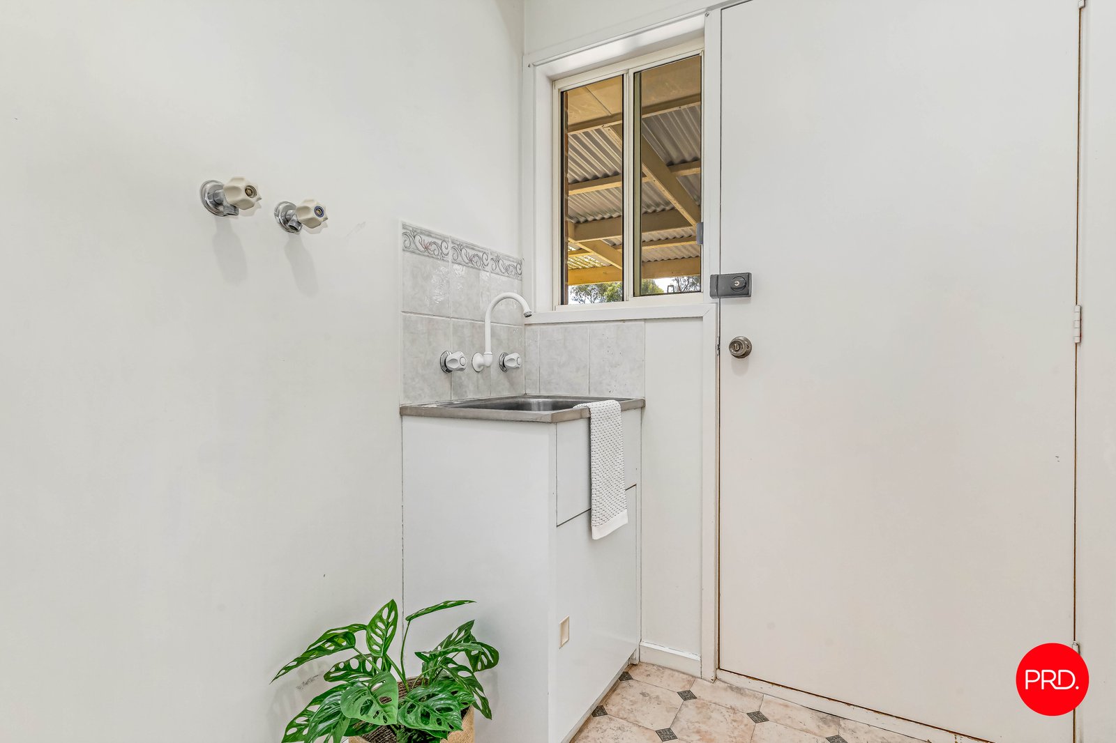 8 Settlers Place MAIDEN GULLY 13