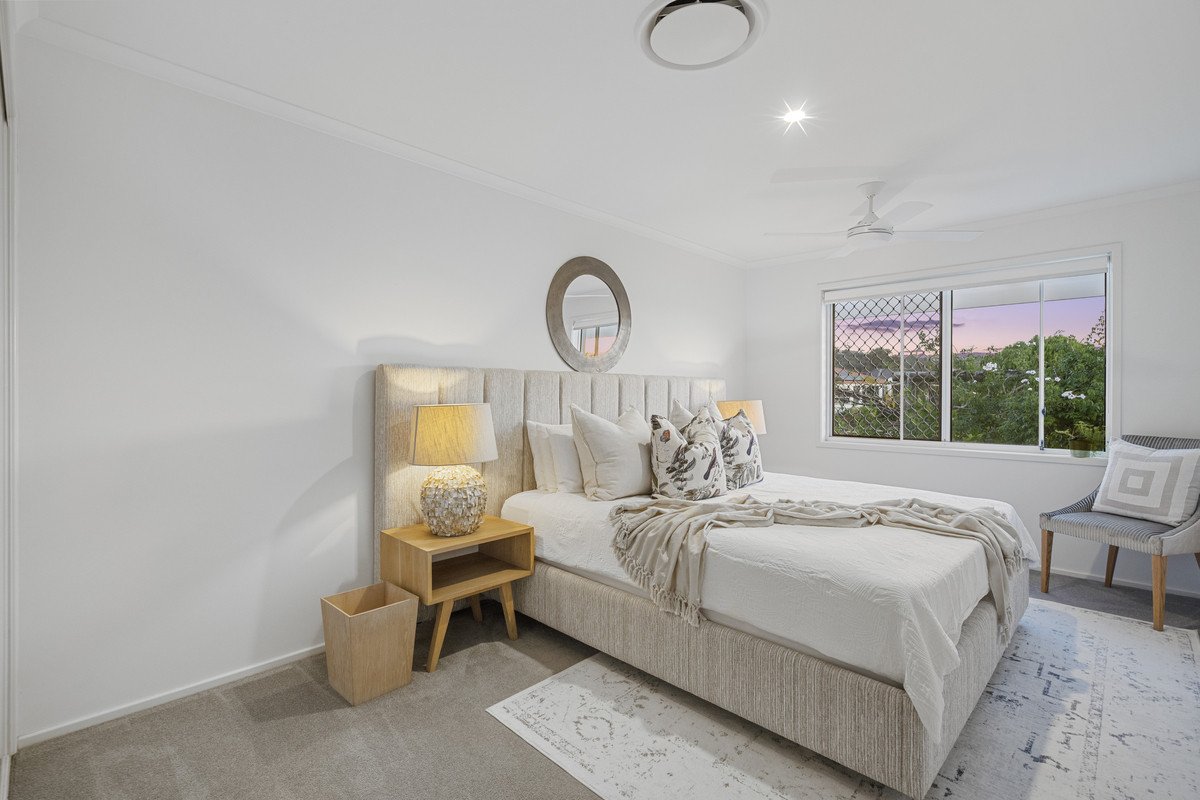 8 Seychelles Court BURLEIGH WATERS 20