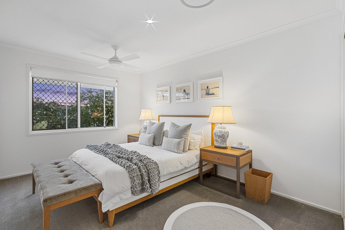 8 Seychelles Court BURLEIGH WATERS 23
