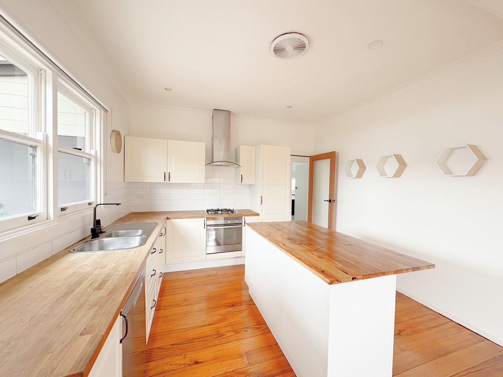 Gallery: 8 Shannon Avenue