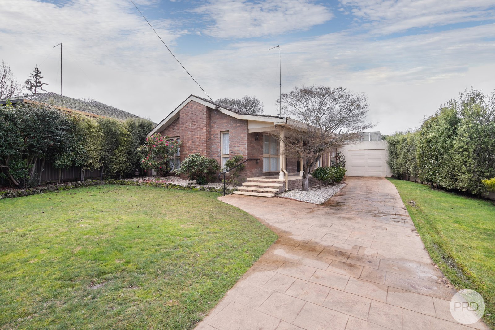 8 Sherwood Street WENDOUREE 1