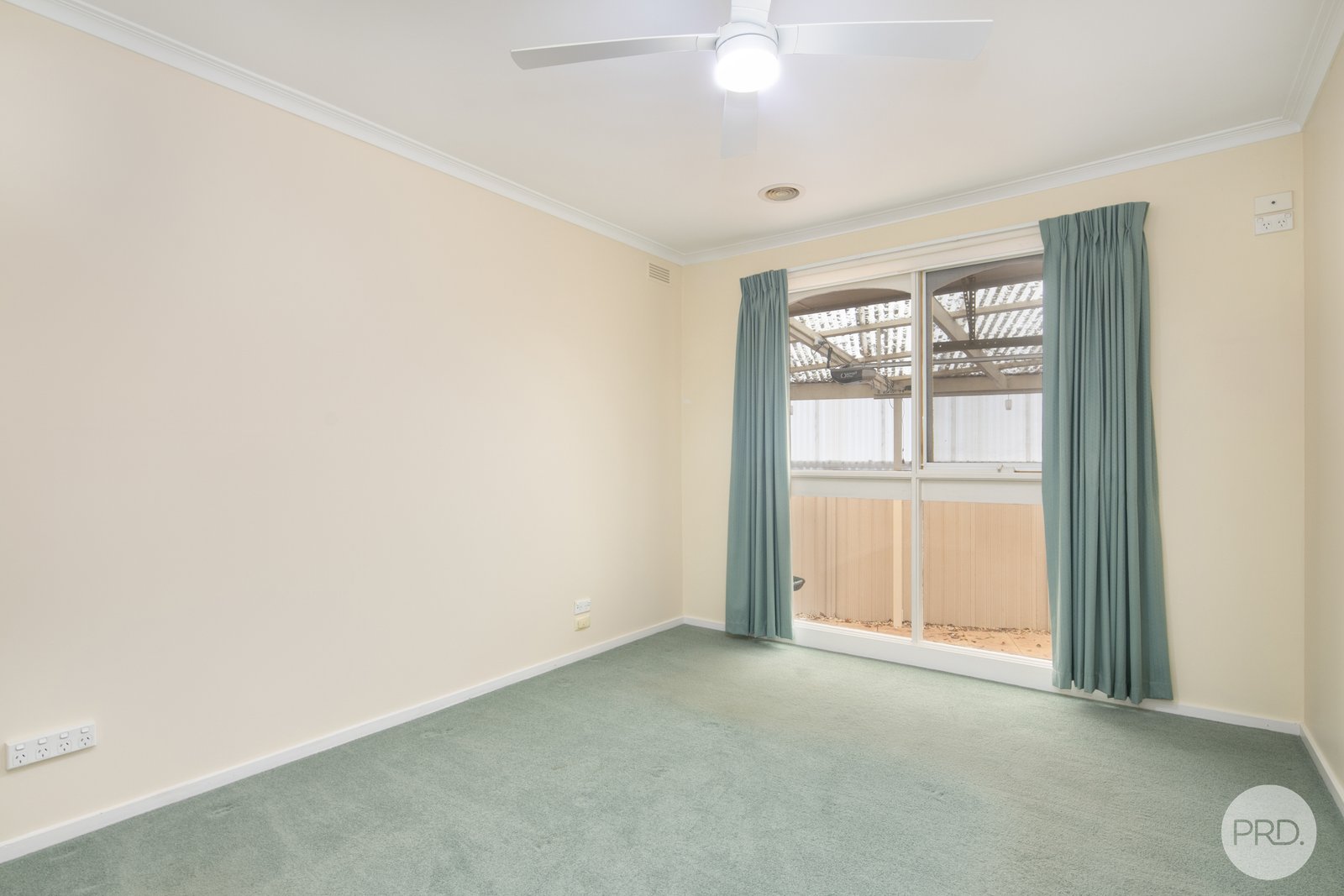 8 Sherwood Street WENDOUREE 6
