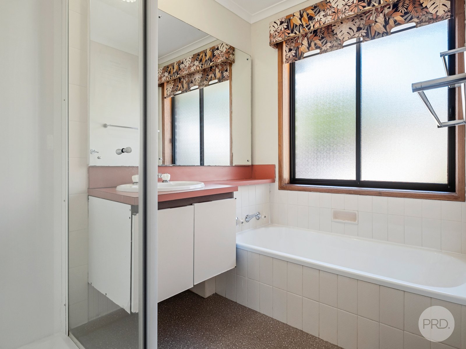 8 Shirley Boulevard LENAH VALLEY 23