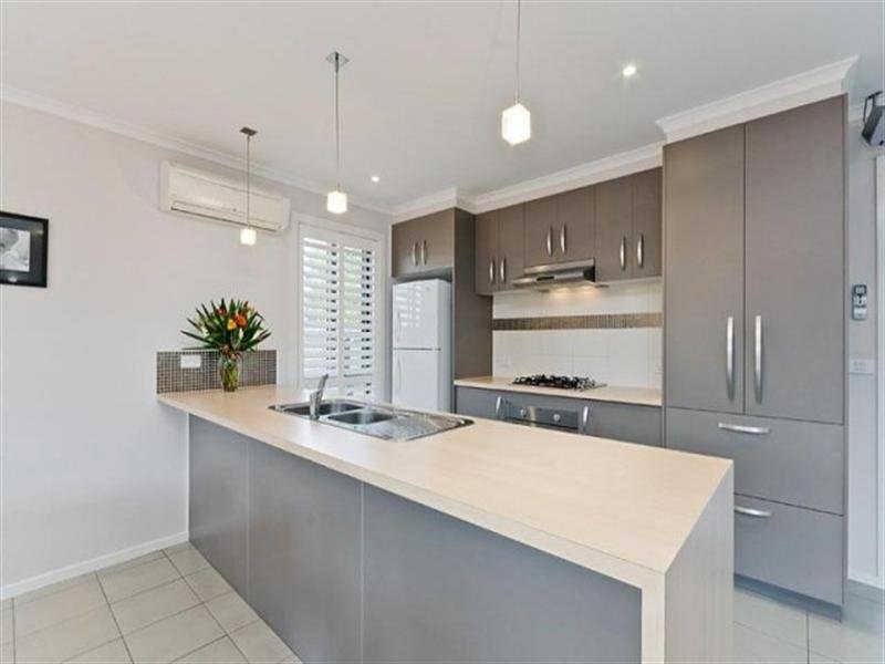 Gallery: 8 Shortland Way