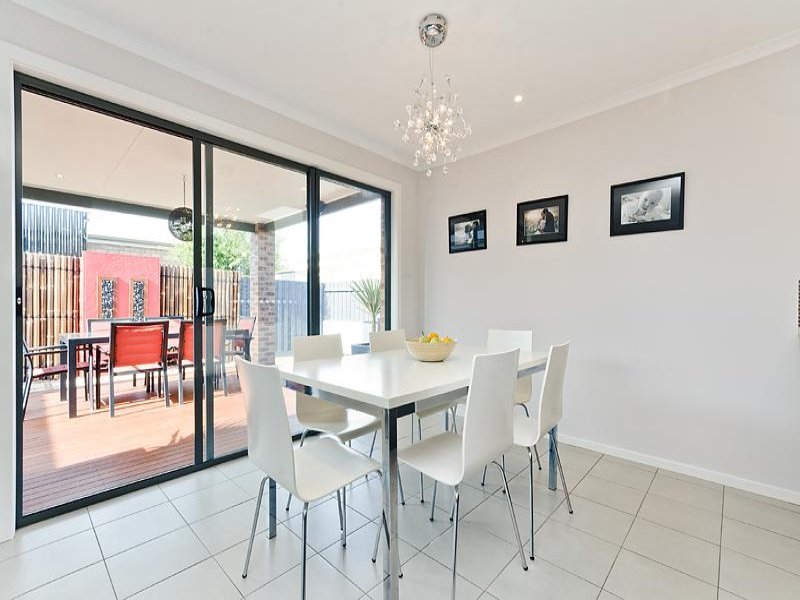 Gallery: 8 Shortland Way