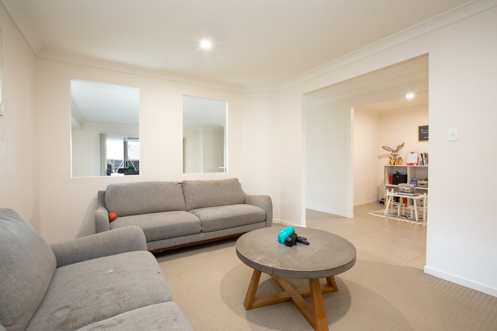 8 Shoveler Street ABERGLASSLYN 3