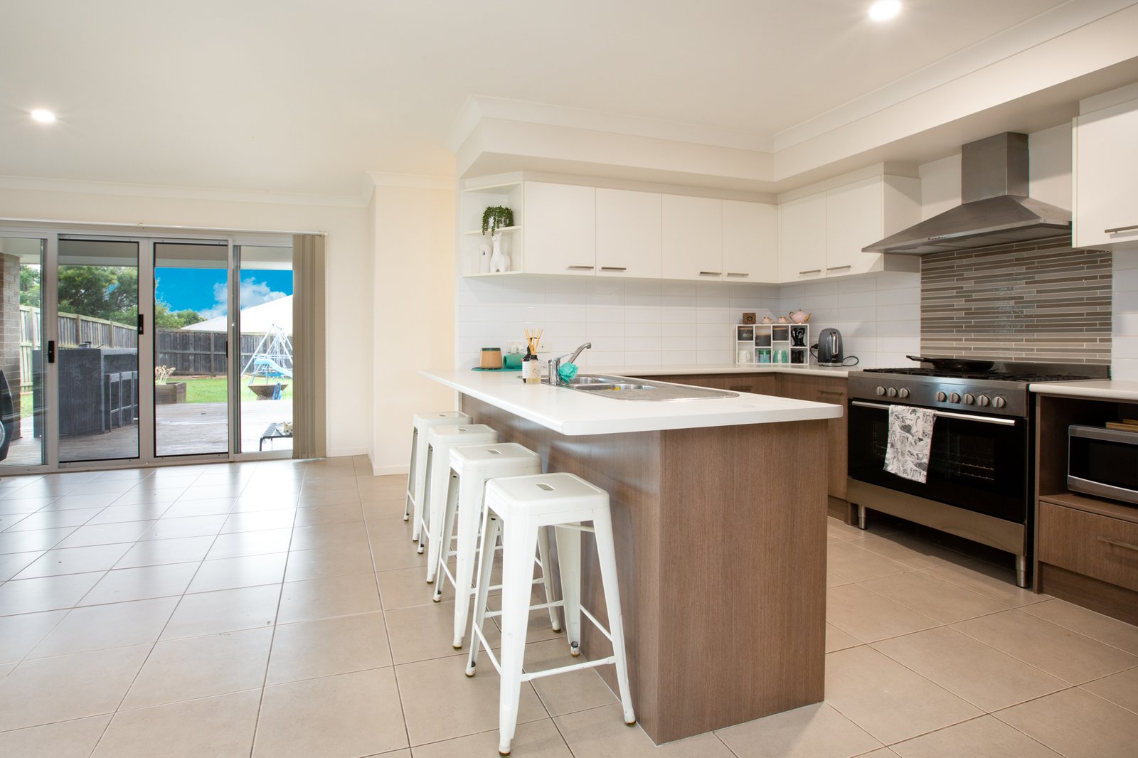 8 Shoveler Street ABERGLASSLYN 5