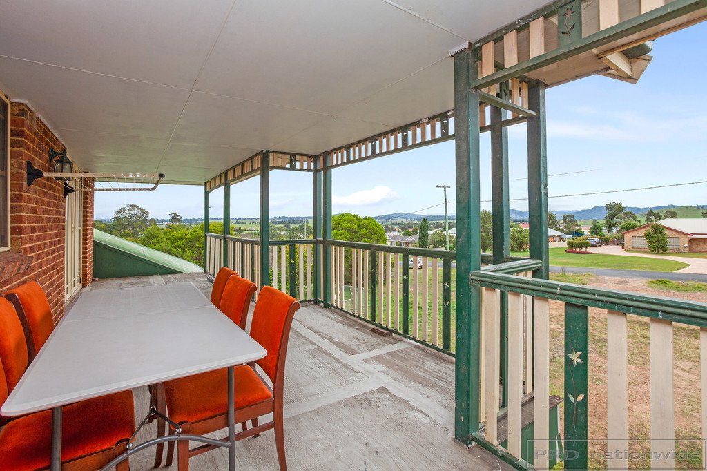 8 Silky Oak Drive ABERGLASSLYN 4