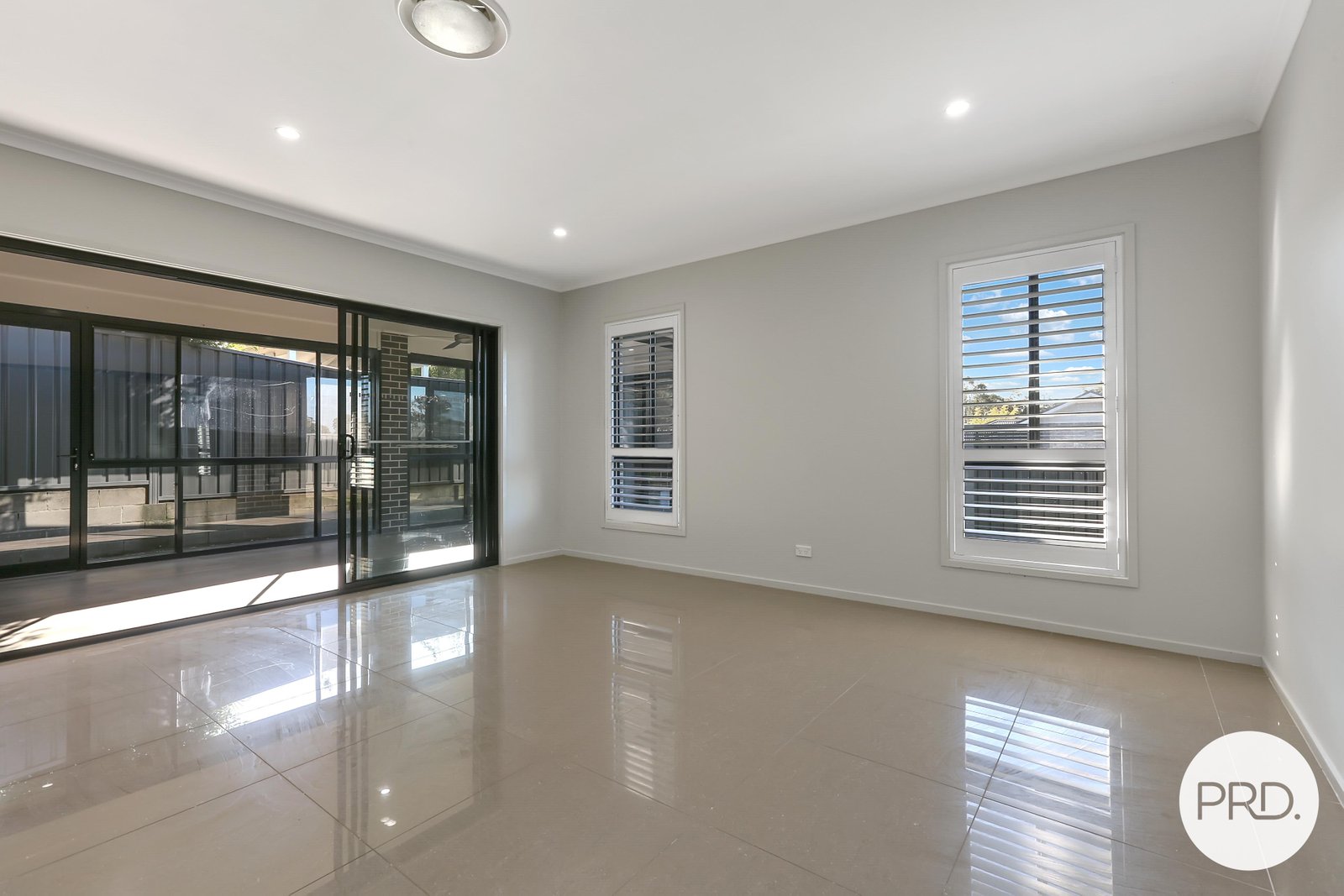 8 Siltstone Avenue HORSLEY 4