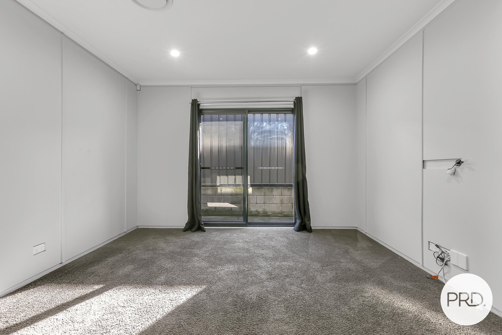 8 Siltstone Avenue HORSLEY 5