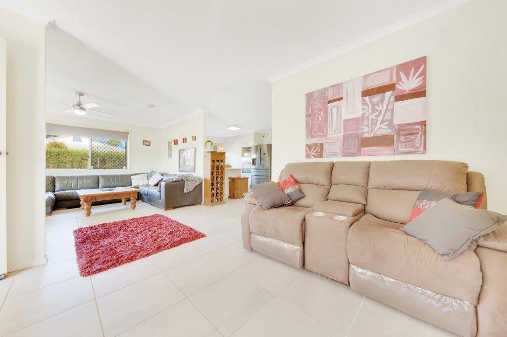 8 SILVERTON Drive TANNUM SANDS 7