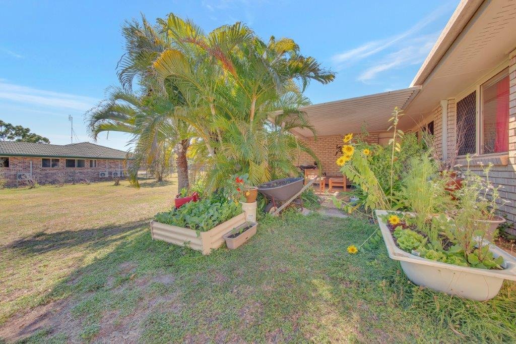 8 SILVERTON Drive TANNUM SANDS 22