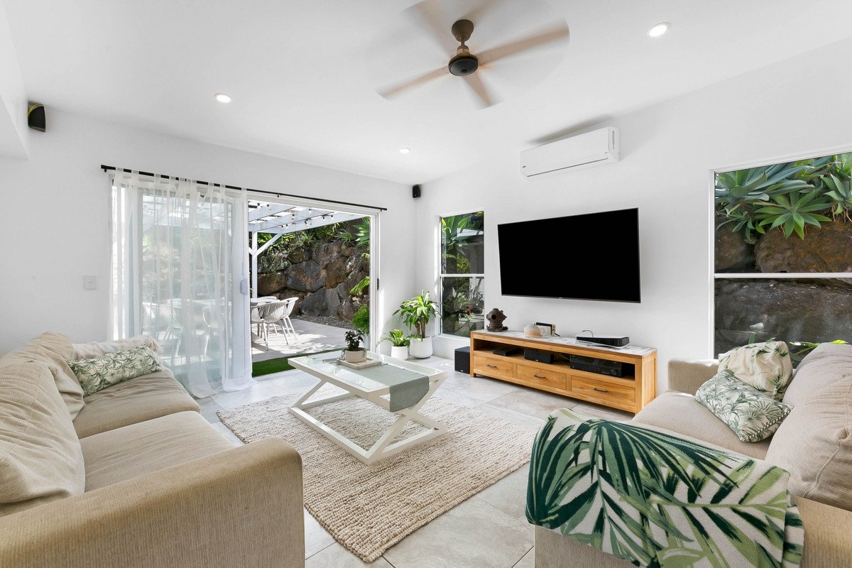 8 Sirec Way Burleigh Heads 8