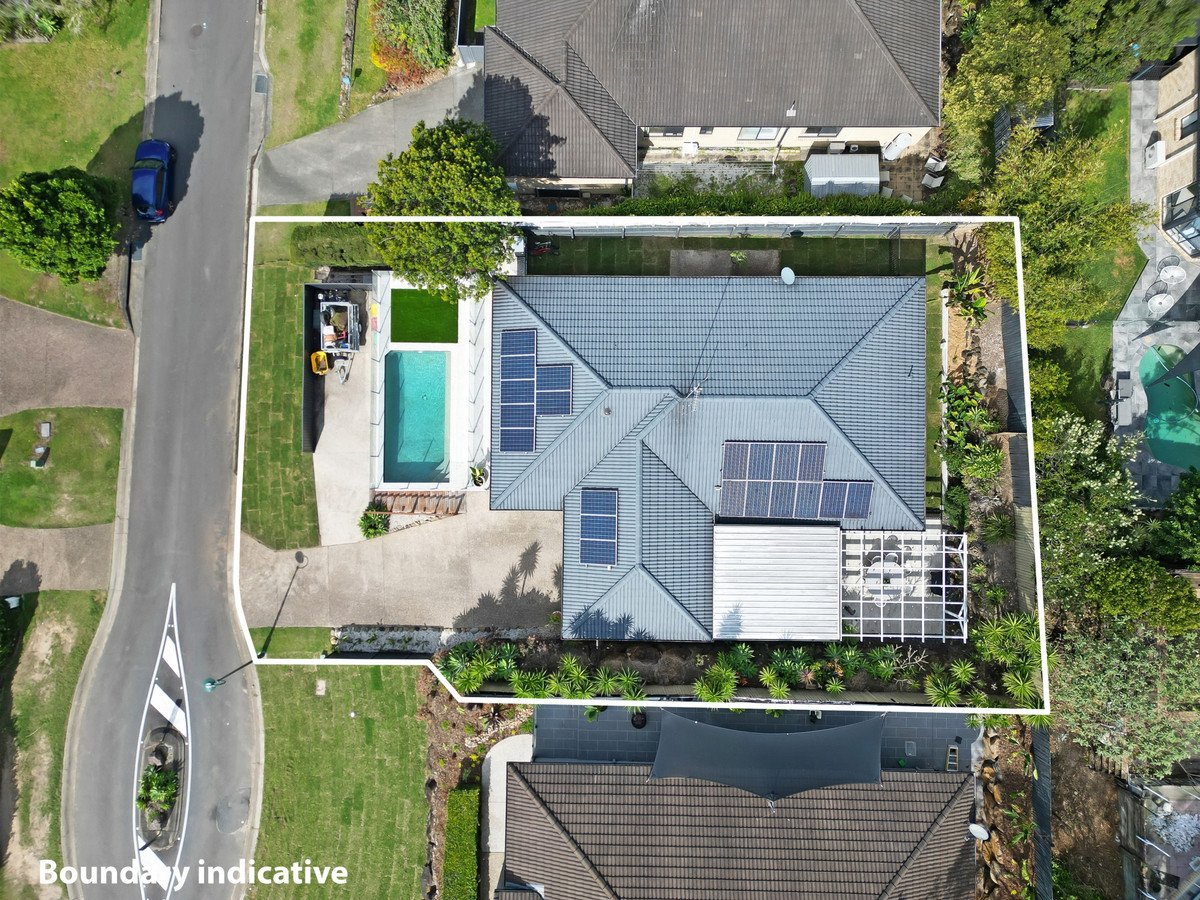 8 Sirec Way Burleigh Heads 21