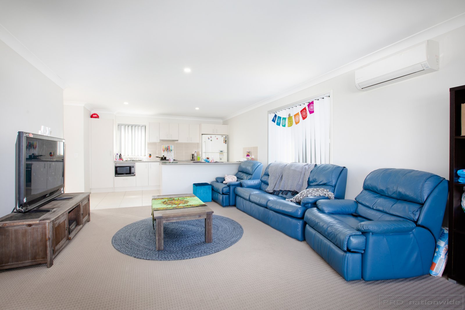 8 Skylark Avenue THORNTON 5