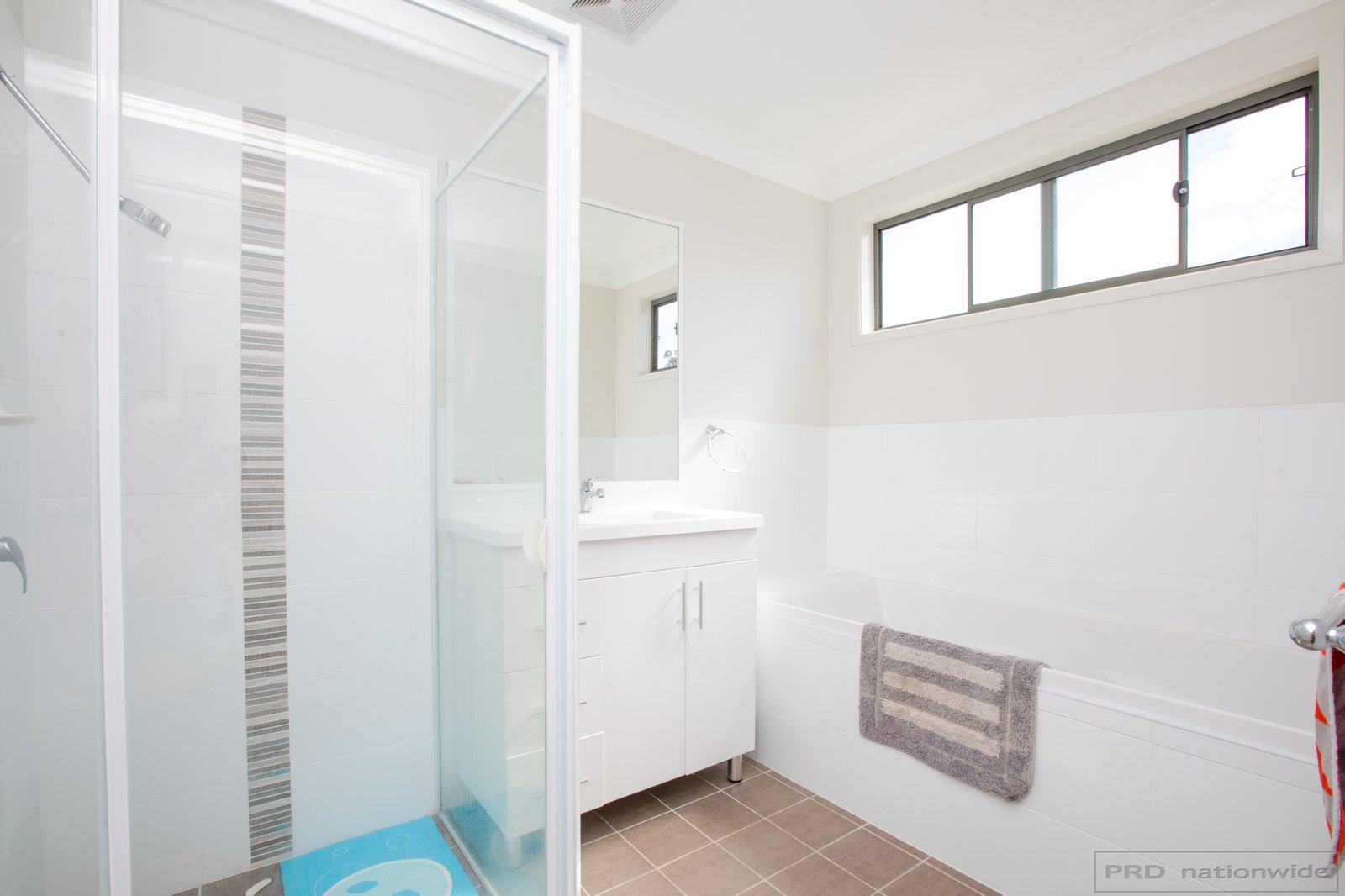 8 Skylark Avenue THORNTON 11