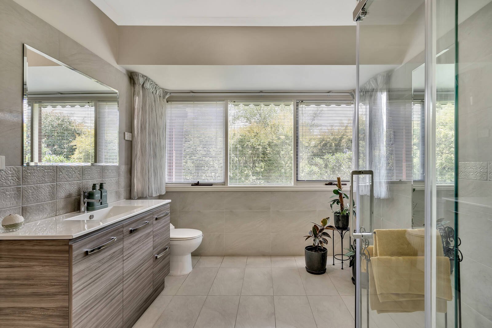 Real Estate and Property in 8 Slattery Crescent, Gisborne, VIC