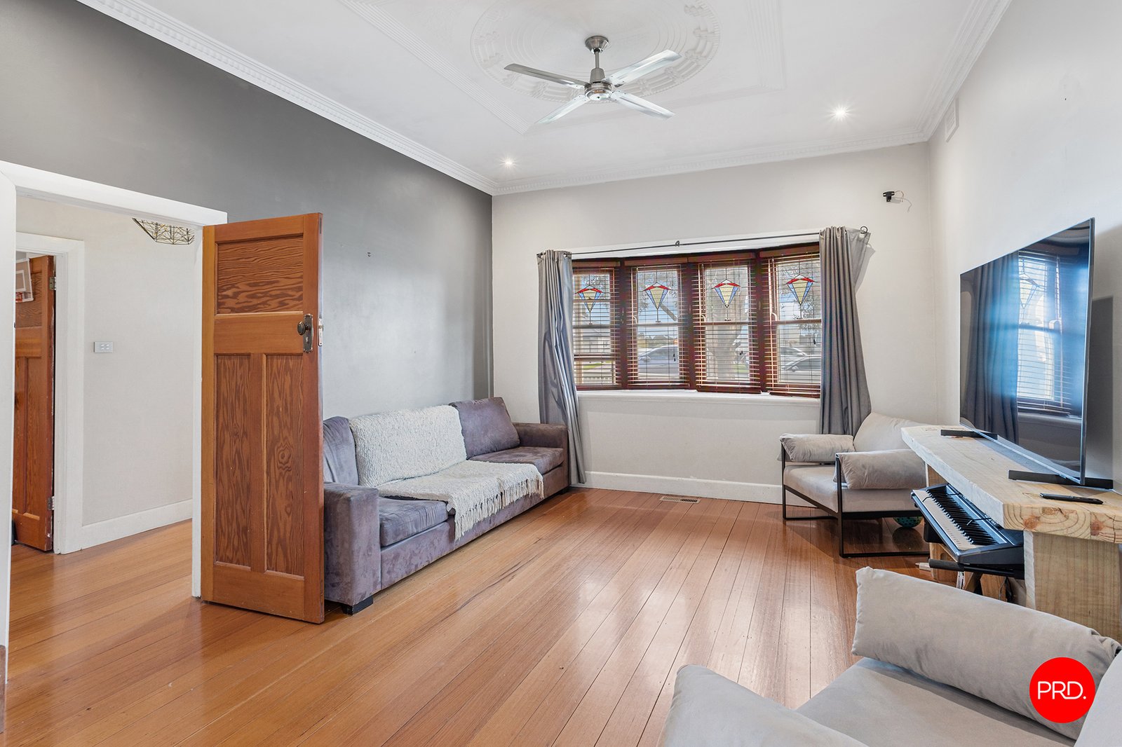 8 Smith Street BENDIGO 4