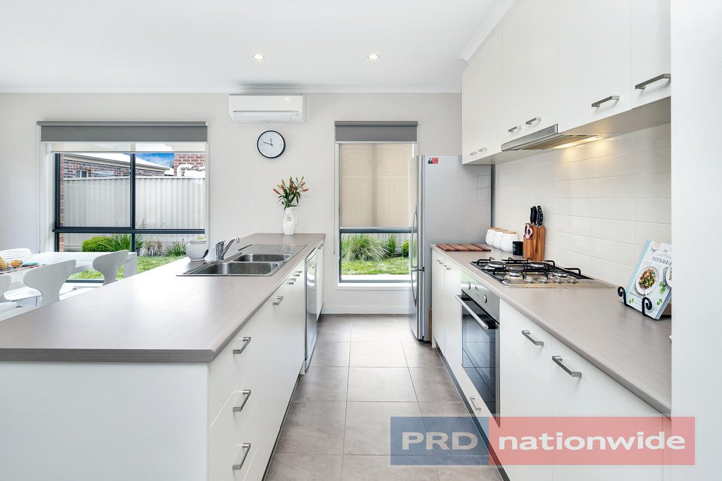 8 Sorrento Drive ALFREDTON 3