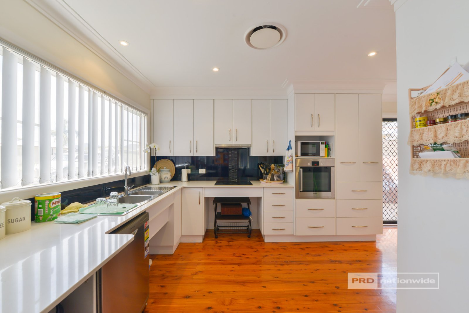 8 Southview Street TAMWORTH 1