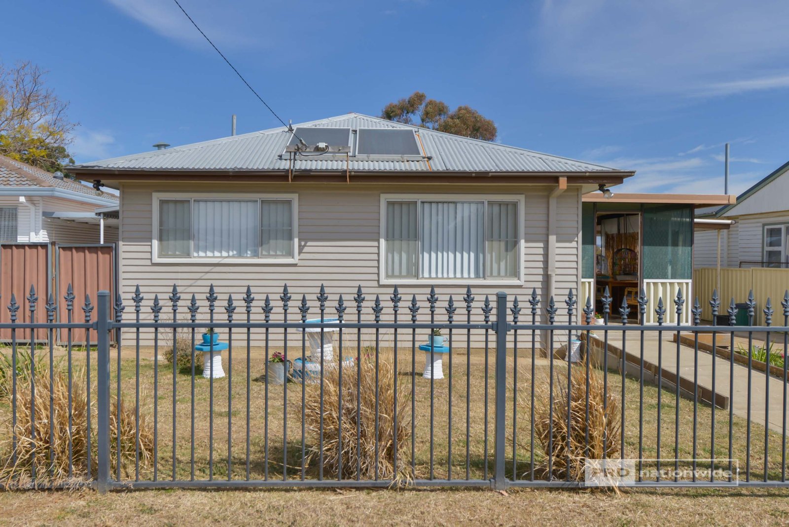 8 Southview Street TAMWORTH 16