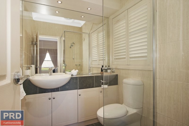 8 Spring Rise WEST ALBURY 9