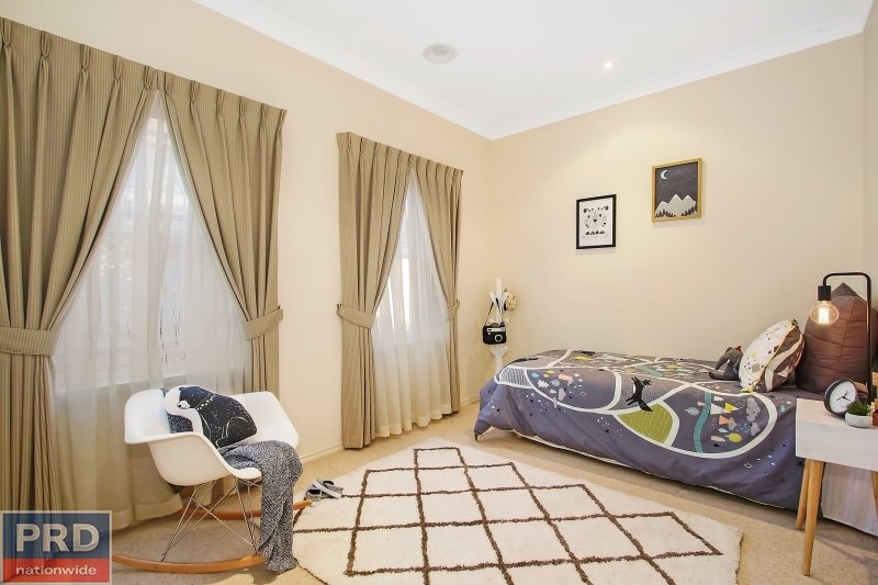 8 Spring Rise WEST ALBURY 12