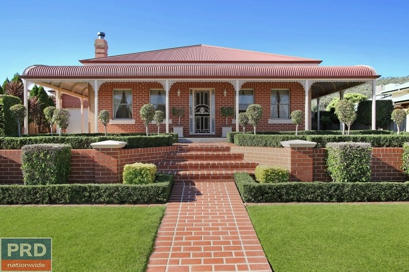 8 Spring Rise WEST ALBURY 18